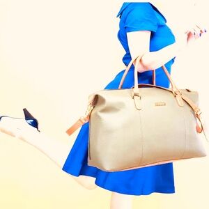 100% leather Duffle Weekender Carryon Luggage Designer Joy Mangano